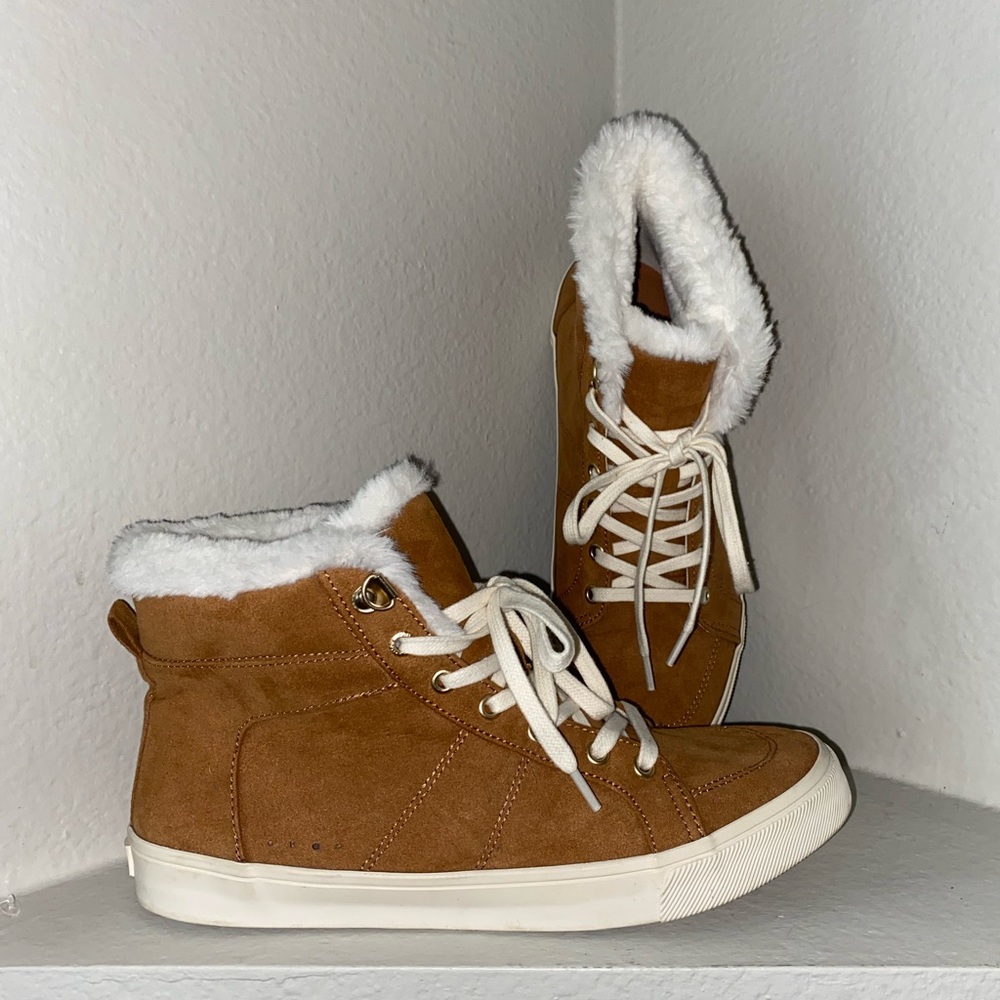 Old navy suede faux fur high top sneaker